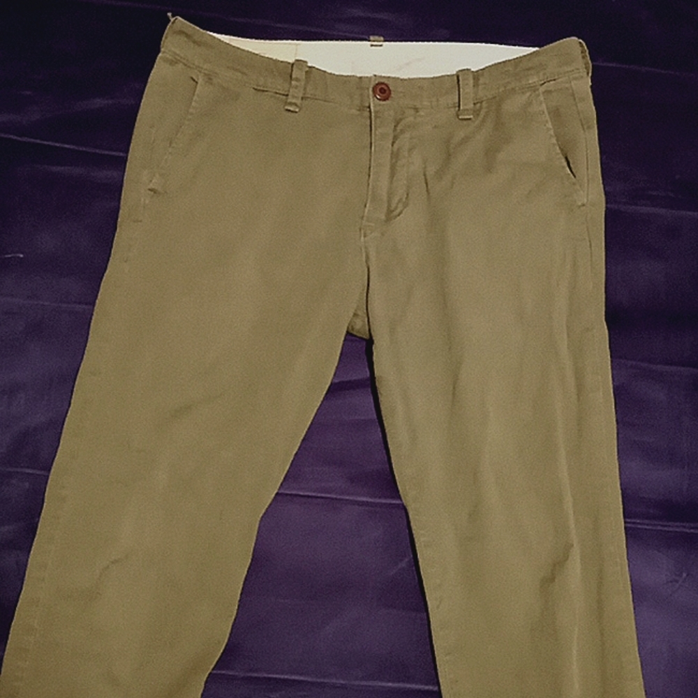 Hollister olive green khaki pants